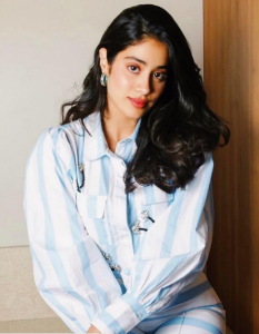 Janhvi Kapoor looked stunning in pinstripe shirt and pants