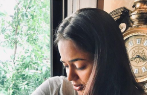 Sameera Reddy shared a picture with her newborn babygirl