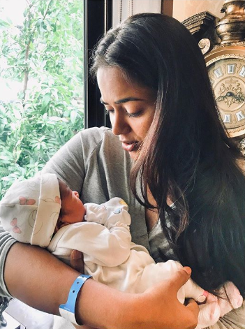 Sameera Reddy shared a picture with her newborn babygirl