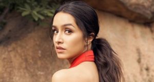 Shraddha Kapoor looks beautiful in this dress