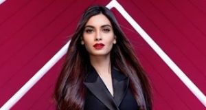 Diana Penty stuns in this bralette and skirt