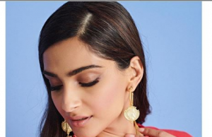 Sonam Kapoor Ahuja stuns in this red outfit