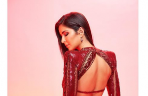 Katrina Kaif dazzels in red sequinned dress at IIFA Rocks 2019