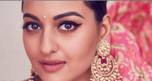 Sonakshi Sinha looks elegant in this PINK sari