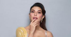 Jacqueline Fernandez in yellow sequined saree looks gorgeous