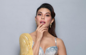 Jacqueline Fernandez in yellow sequined saree looks gorgeous