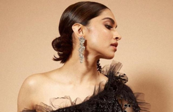 Deepika Padukone looks hot during the release of the title track of Chhapaak