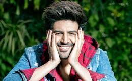 Kartik Aaryan is happy to bring an end to 2020 with this fun post
