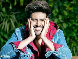Kartik Aaryan is happy to bring an end to 2020 with this fun post