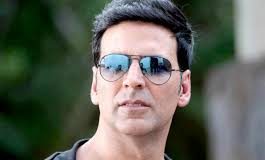 Akshay Kumar returns home post COVID-19 recovery and sends out festive wishes to everyone