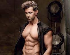 Hrithik Roshan poses with his body double on the sets of Vikram Vedha