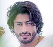 Vidyut Jammwal extends a donation for the future of Kalaripayattu