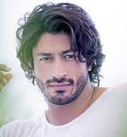 Vidyut Jammwal extends a donation for the future of Kalaripayattu