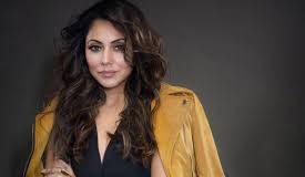Gauri Khan praises Manish Malhotra for making her look slimmer at Karan Johar’s birthday bash