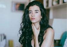 Hrithik Roshan snaps a pic of Saba Azad in Paris. Says, “You’re so beautiful”
